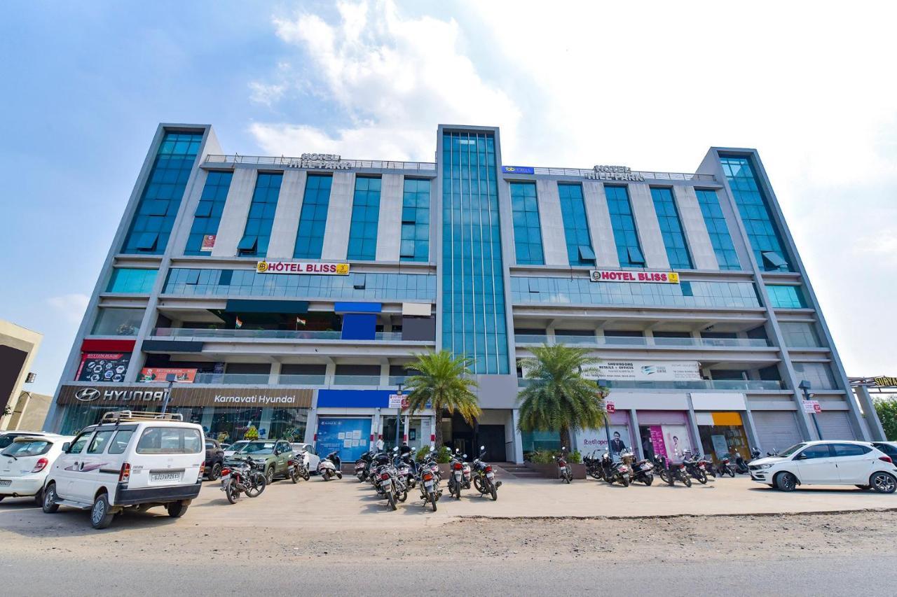 Fabhotel Bliss Ahmedabad Exterior photo